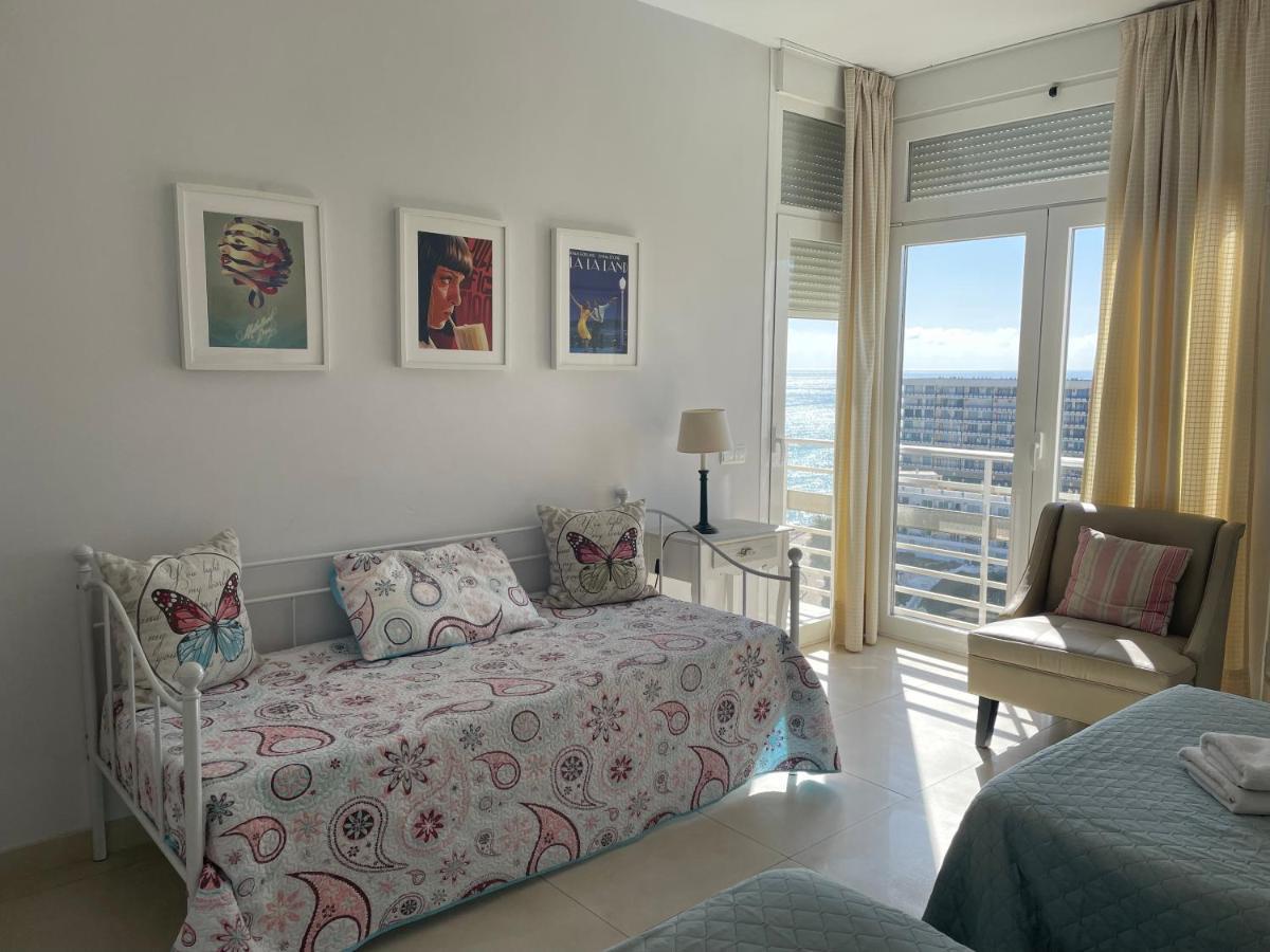 Apartamentos Calma Rentals Торемолинос Екстериор снимка